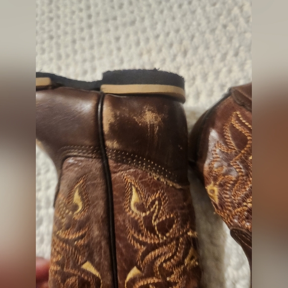 Western boots - Picture 4 of 8